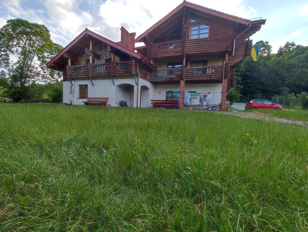 Lev Hotel Tuhlja Kültér fotó